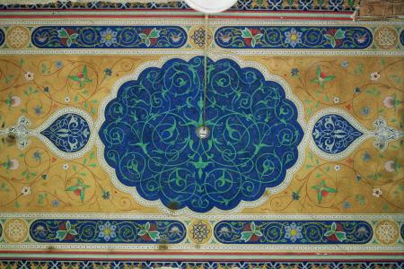 Prepletajoče se arabeske in mavrske dvorane. Foto: Damjan Regoršek 